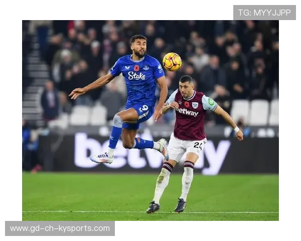 埃弗顿中前场重建推进结构，多米尼克头球威胁持续增强